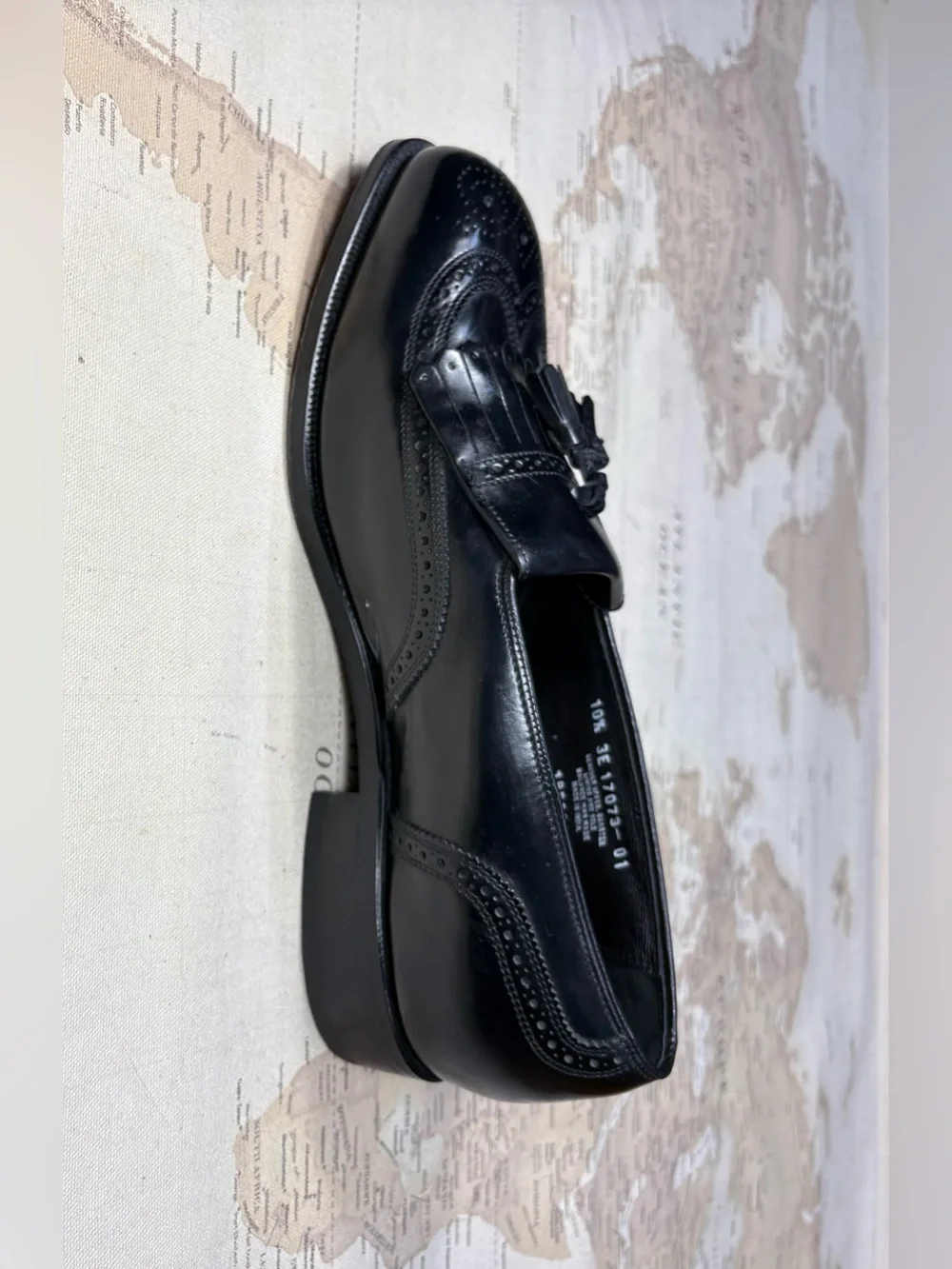 Men's US 10.5 EEE Black Florsheim Kiltie Tassel Slip-On Dress Loafer Shoes